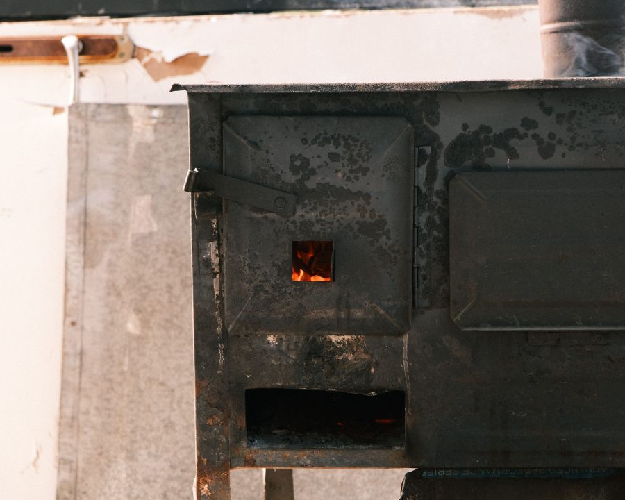 Feu de cheminée avec tubage inox : tu risques quoi vraiment ?